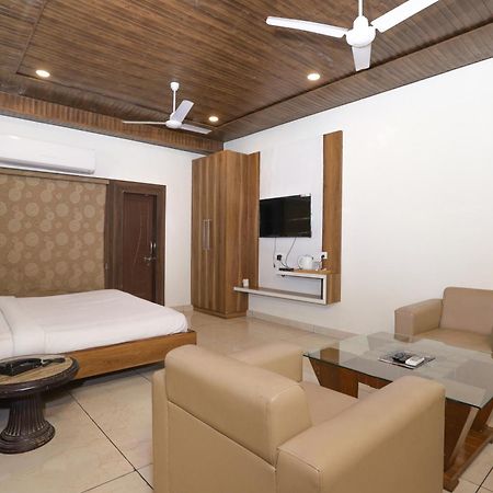 Hotel Razia Inn Hisār Extérieur photo