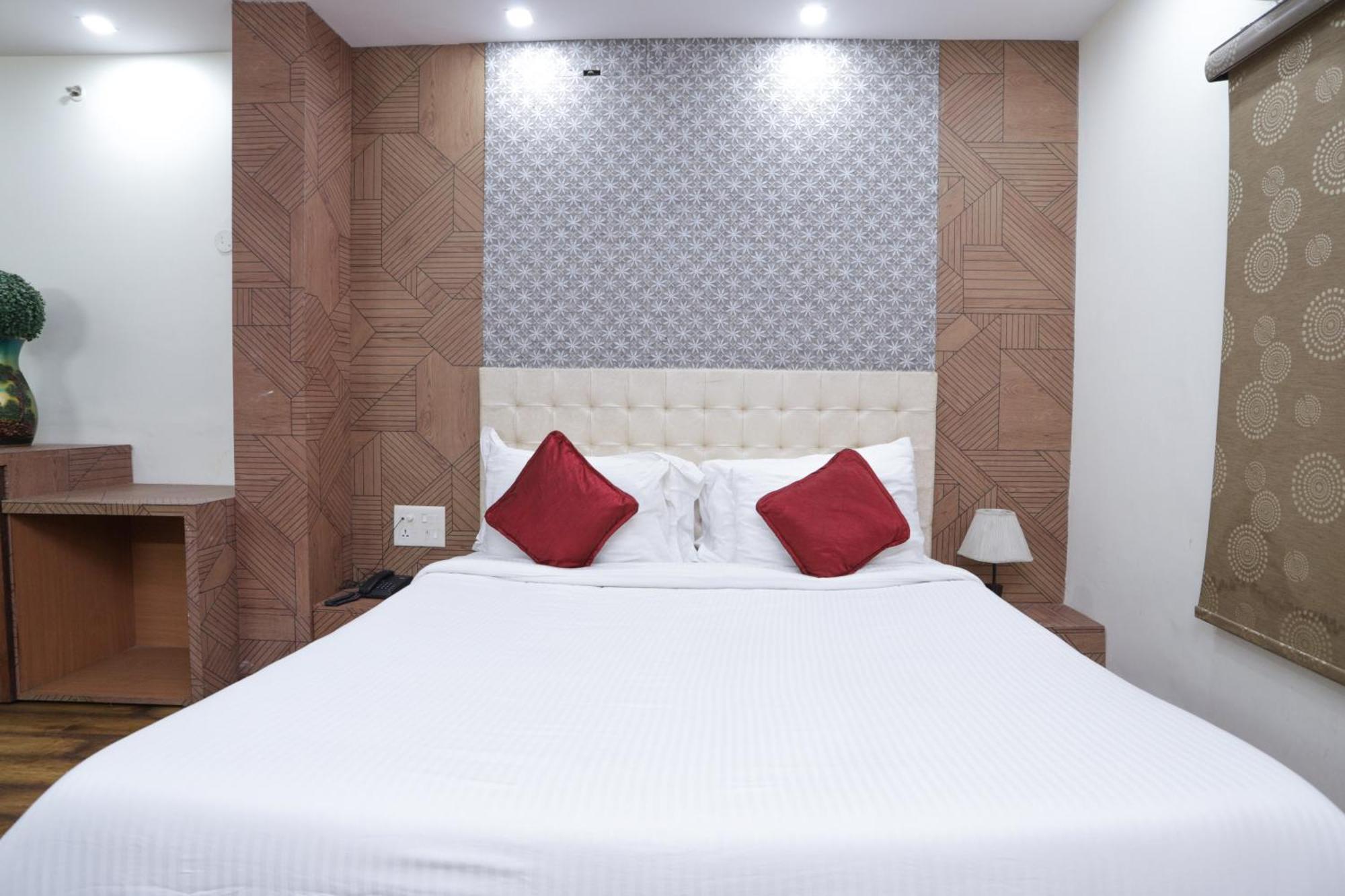 Hotel Razia Inn Hisār Extérieur photo