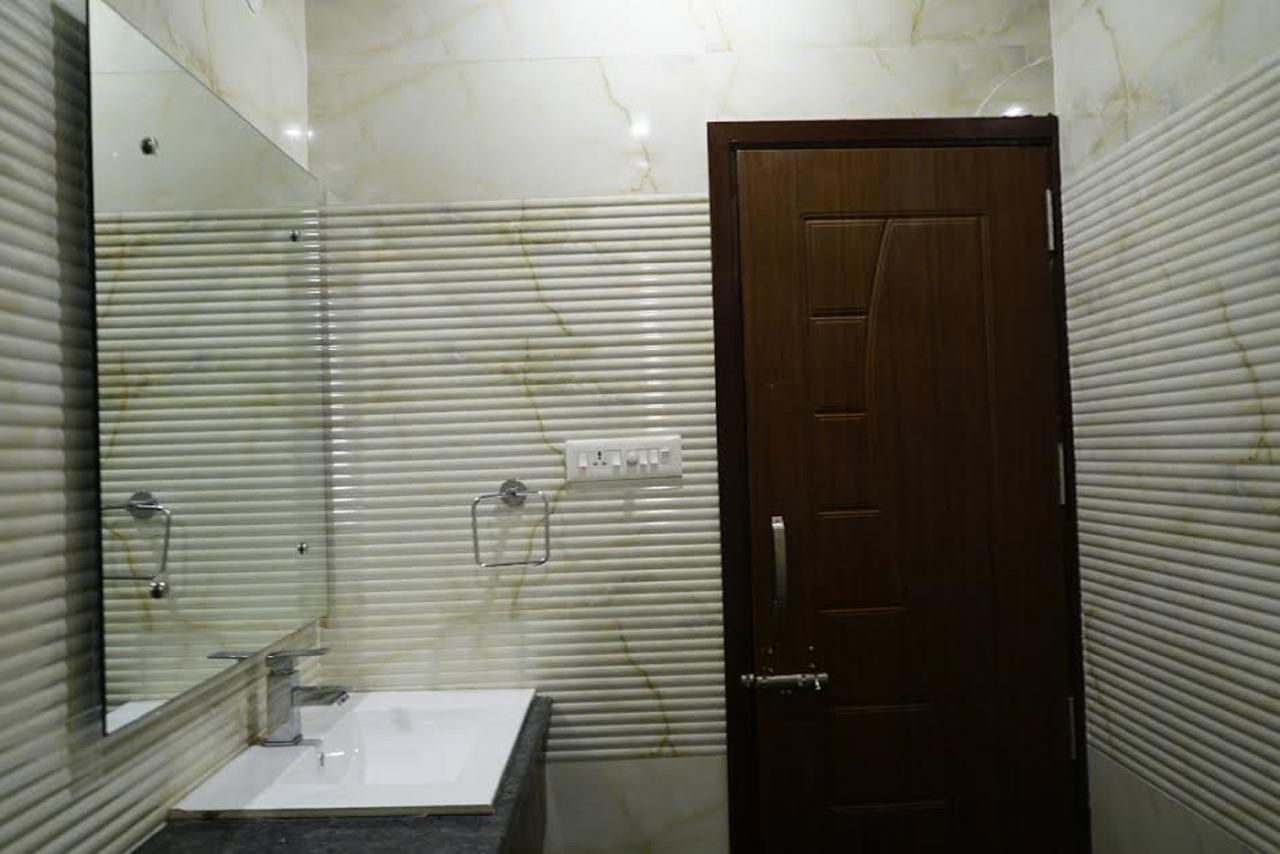 Hotel Razia Inn Hisār Extérieur photo