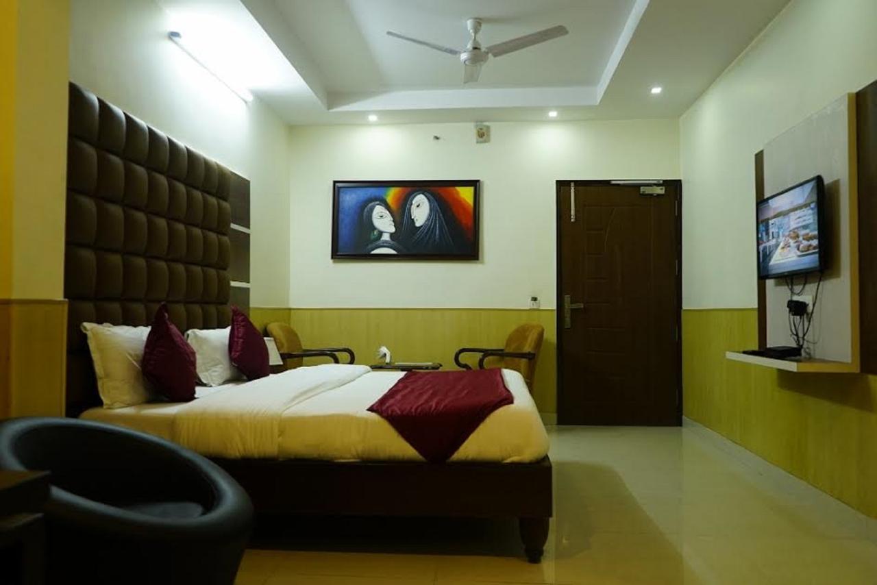 Hotel Razia Inn Hisār Extérieur photo